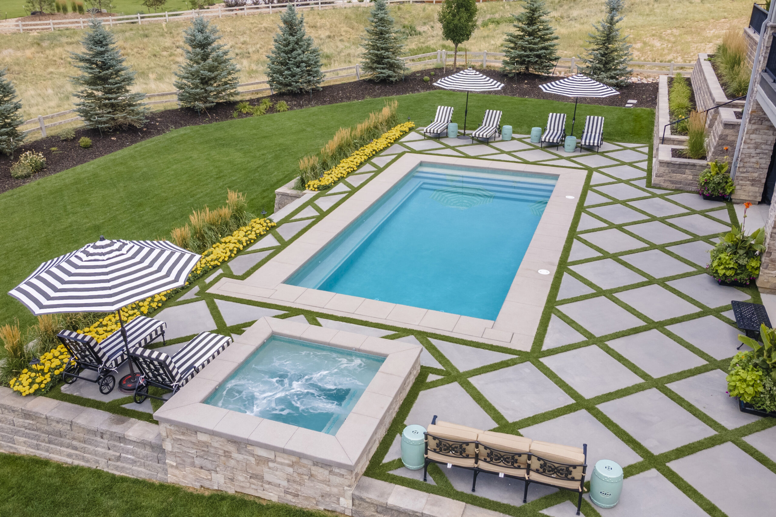 Custom Swimming Pools | Integrity Pool