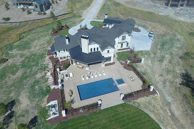 Luxury Swimming Pool