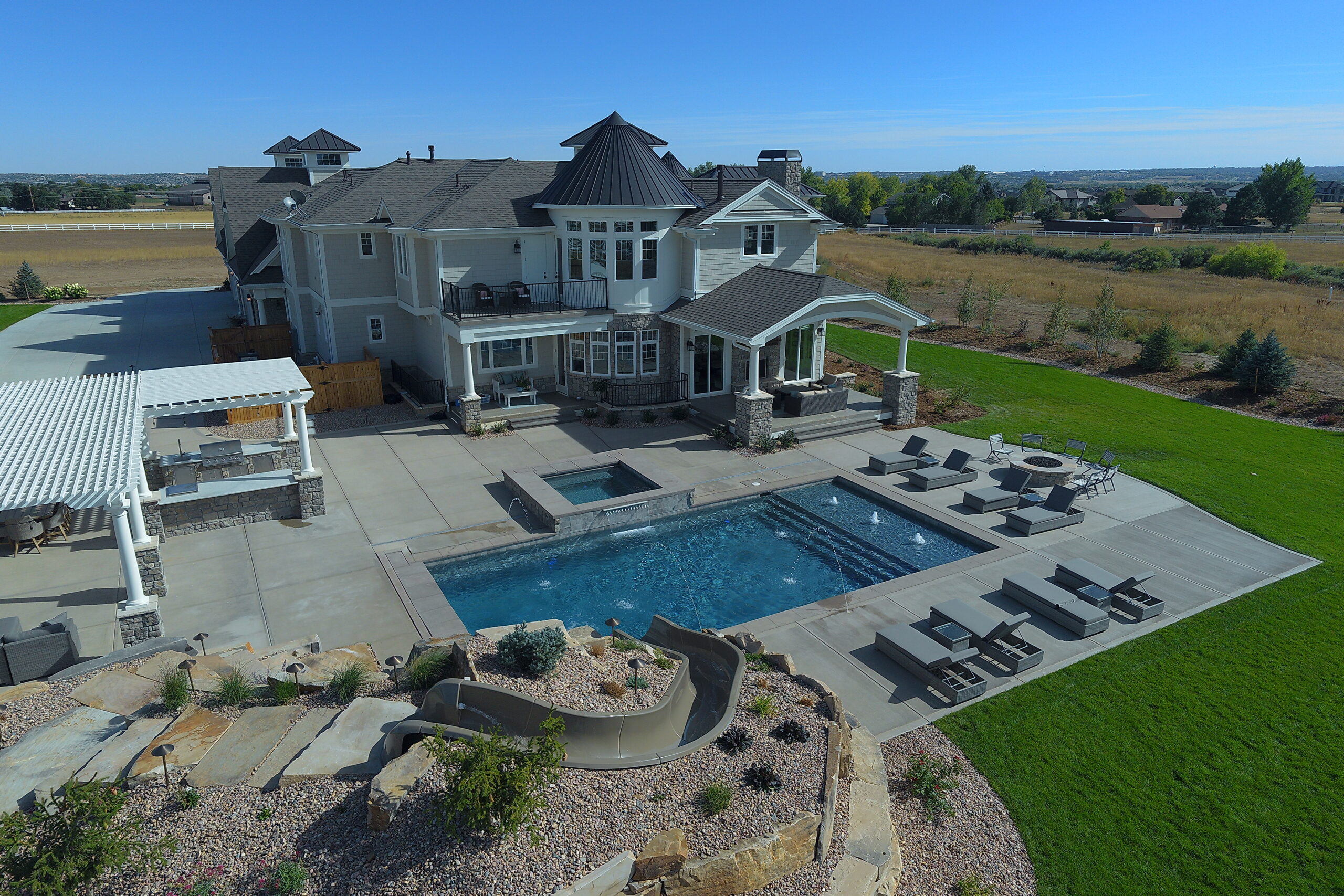 DCIM137C23HDYUN_0012.